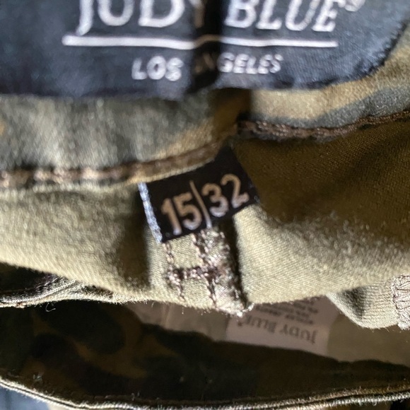 Judy Blue Camouflage Distressed Mid Rise Stretch Skinny Y2K Army Jeans 15/32 - Picture 13 of 13